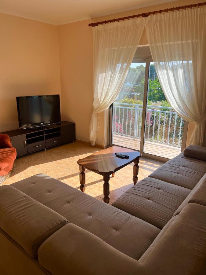 Kune,shengjin Apartment